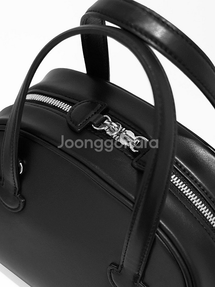 주르드 반달백 저렴하게 판매해요--1
