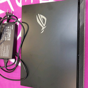 ASUS ROG STRIX SCAR 18 G834JZR-R6014w 상태 A급 게이밍 노트북 싸게급처합니다.