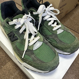 뉴발란스 992 자운드 모시그린 270