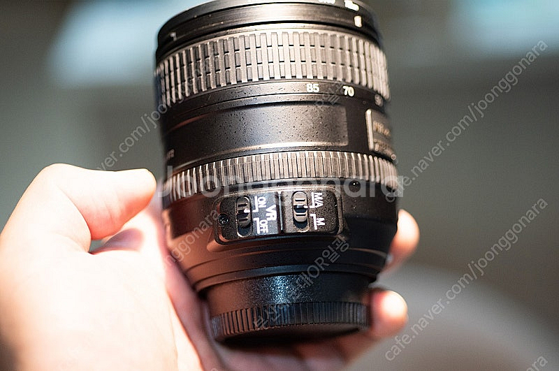 니콘 AF-S 24-85mm VR 렌즈입니다.--3