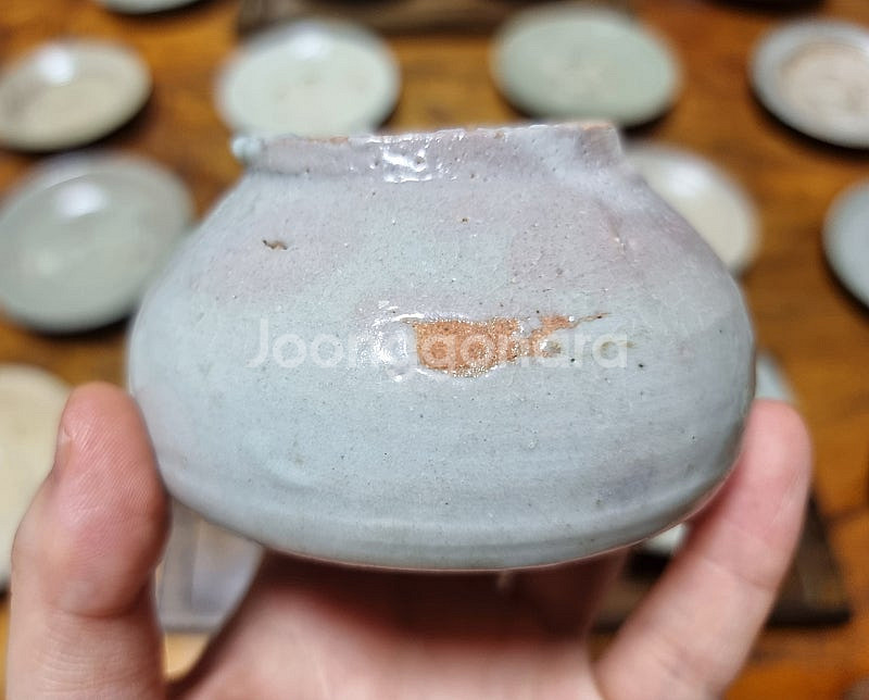 고미술품 조선시대 후기 조선백자 홍화 잔--3
