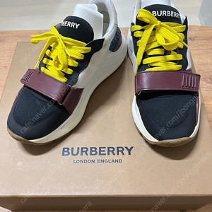 버버리 스니커즈 남성 스니커즈 40
