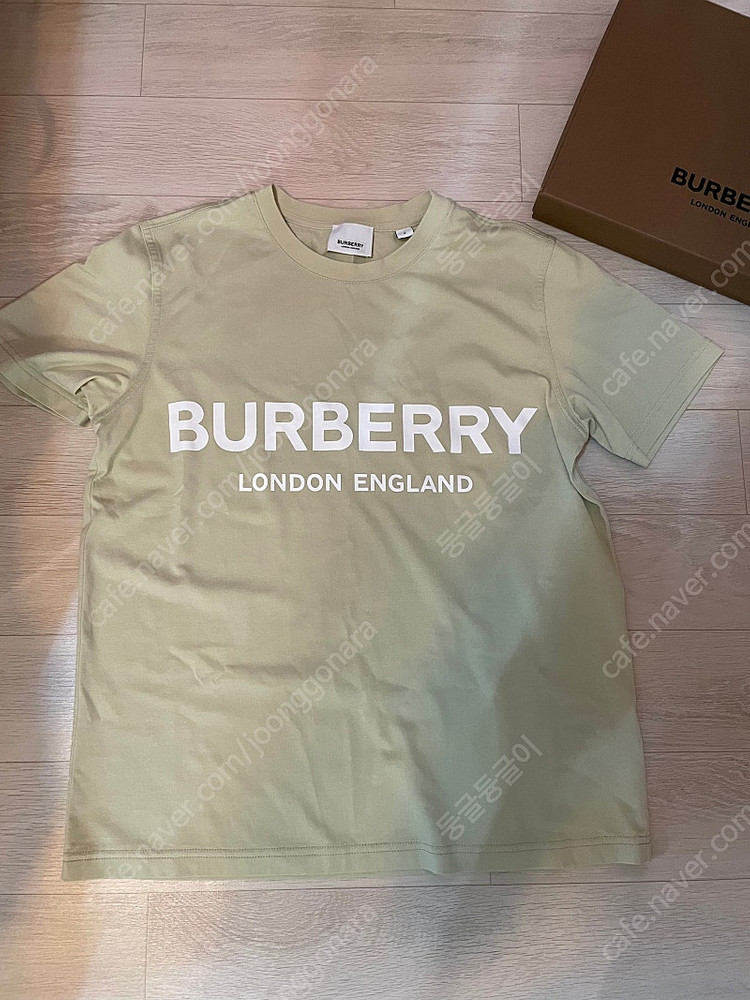 정품 버버리티셔츠--2