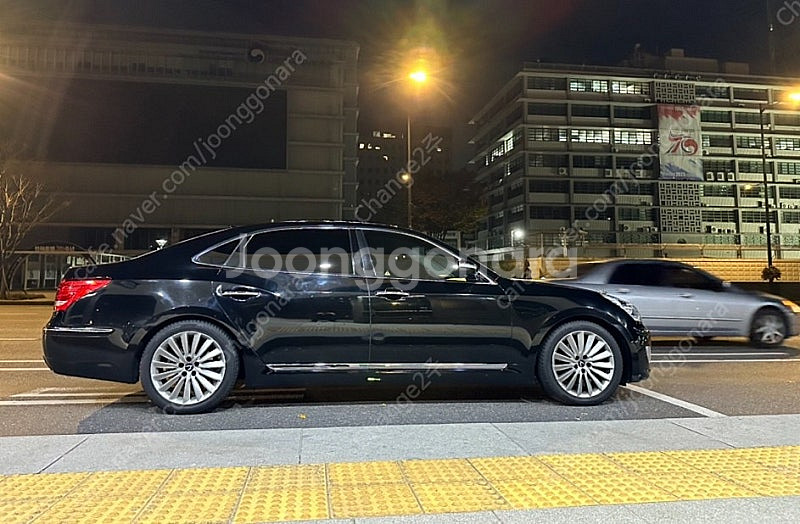 에쿠스 19인치 터빈휠 한대분 팝니다 (대품 O)--0