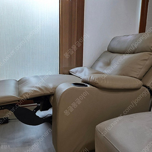 자취용으로 딱인 베이지색 1인용 가죽 리클라이너
