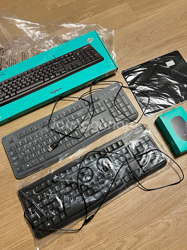 로지텍 USB 유선 키보드,마우스,패드 일괄--0