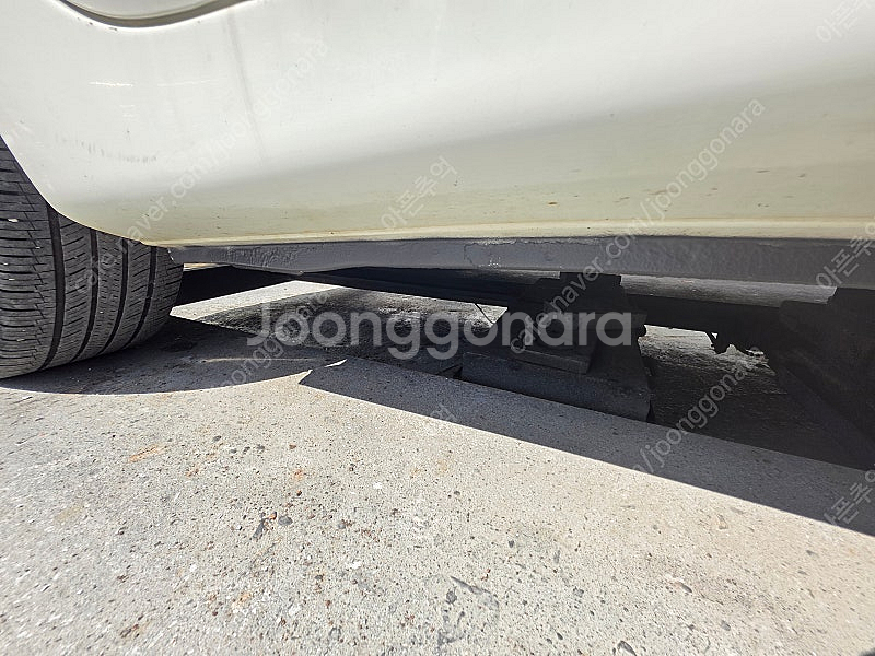15년식 코란도 투리스모 GT 4WD 11인승 팝니다--4