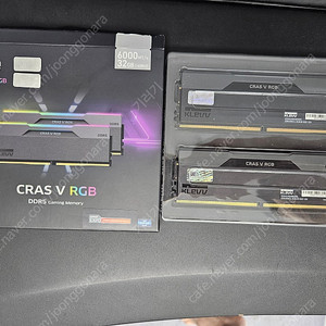 ESSENCORE KLEVV DDR5-6000 CL30 CRAS V RGB 32GB(16x2) 팝니다.