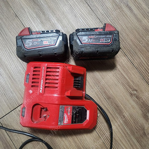 밀워키m18 충전기 배터리 판매