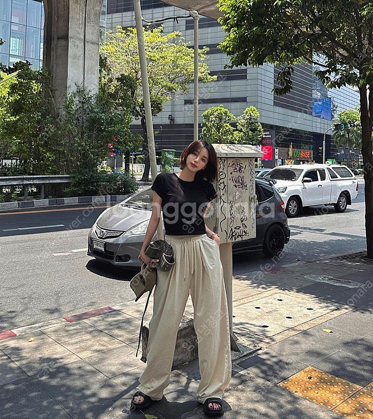 먼데이오프 와이드 밴딩 린넨팬츠. 런던플랏 릿킴 로웨어...--2