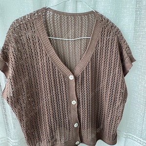 몽몽빈티지) 니트 반팔 조끼 가디건 스타일 넉넉핏 모리걸 그래니룩