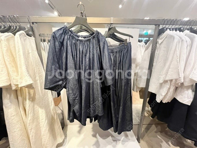 70%할인 cos코스 택 새옷 데님 블라우스ㅡ🩵🤍--0