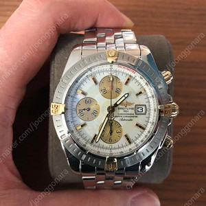 정품 브라이틀링 크로노맷 에볼루션 콤비 골드 18k 자개판 판매합니다 b13356 44mm a c