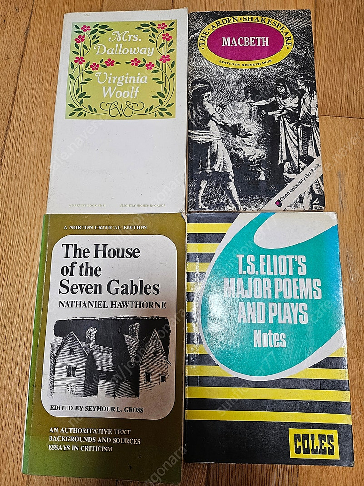 영문과 전공 원서 팔아요(16,17,18세기영시번역판, 세익스피어 맥베스, 햄릿, 리어왕, 제임스조이스작품등) 이미지