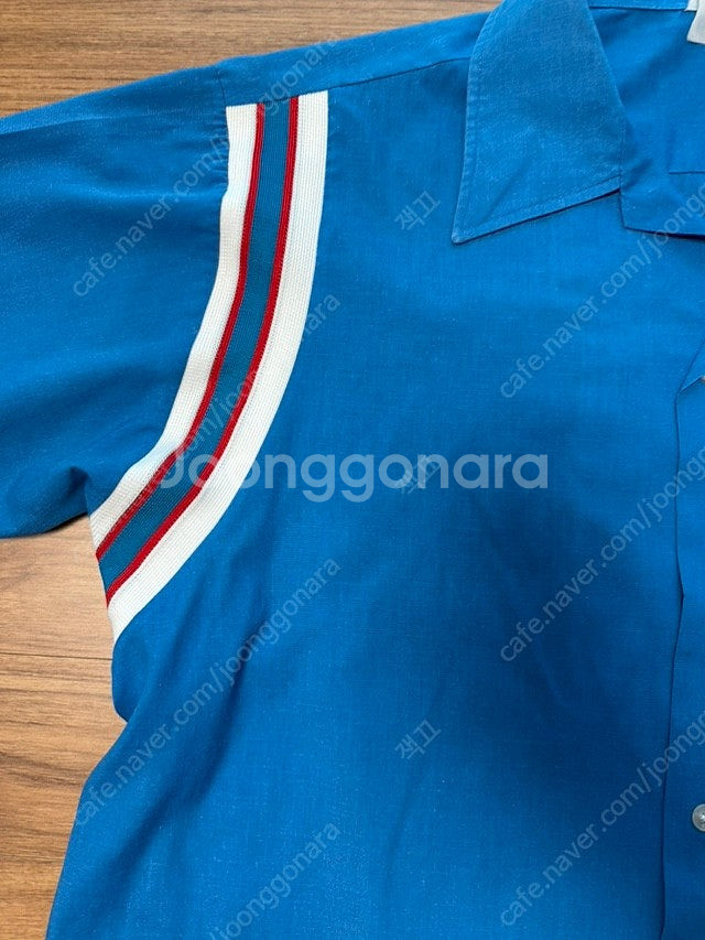 프랑스구매 세컨핸드 빈티지 블루 오픈카라셔츠--1