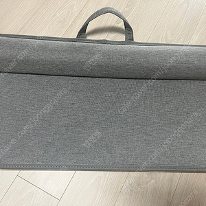 휴대용 노트북 랩데스크 사무용 거치대 무릎 받침대 간이 책상