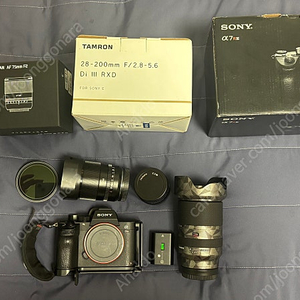 소니 A7R3 + 탐론 28-200등 렌즈3종 및 용품일괄