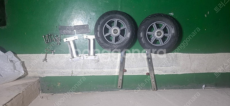 아이언레져 10인치 뒷딩기 팝니다--0