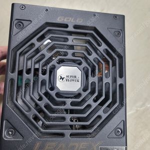 슈퍼플라워 650w 80플러스 골드 팝니다