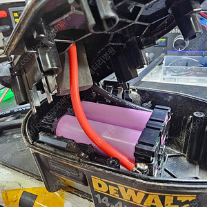 마끼다 밀워키 디월트 등등 각종 리튬배터리 수리해드립니다