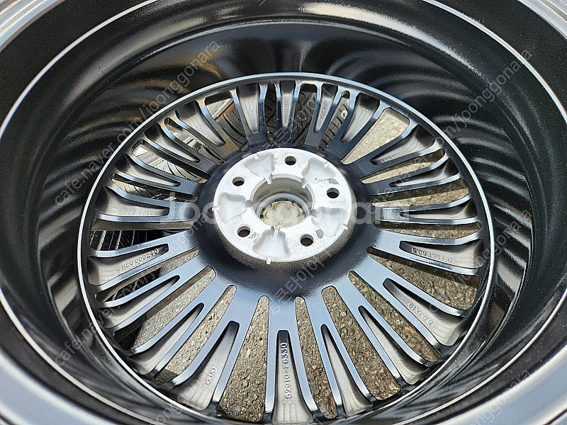 [판매] 기아 올뉴 K7 19인치 순정휠 타이어 세트 팝니다. 245 40 19--6