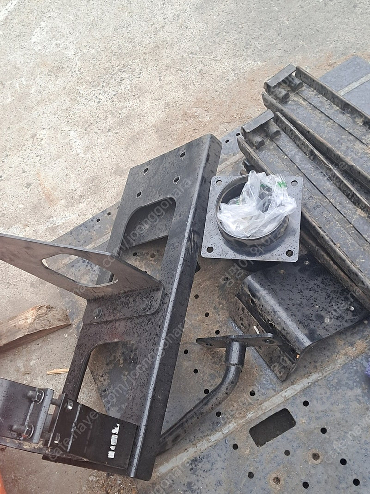 현대굴삭기320A 300A 습식필터, 프리클리너 이미지