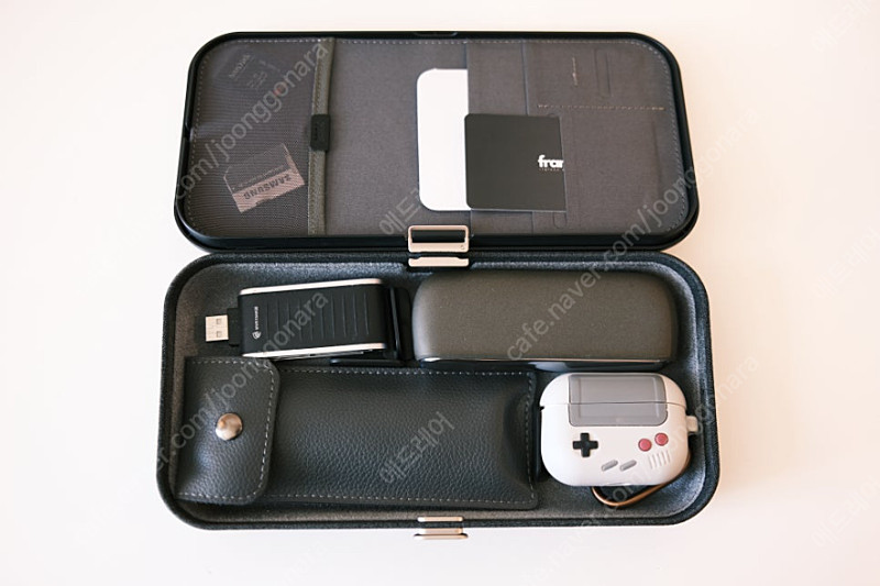 오비키 네스트 오거나이저 v1 블랙 무선충전--8