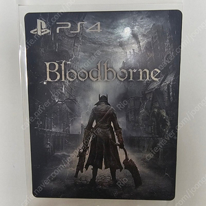 PS4 블러드본 스틸북 + 게임소프트 CD 판매합니다. (상태 극상)
