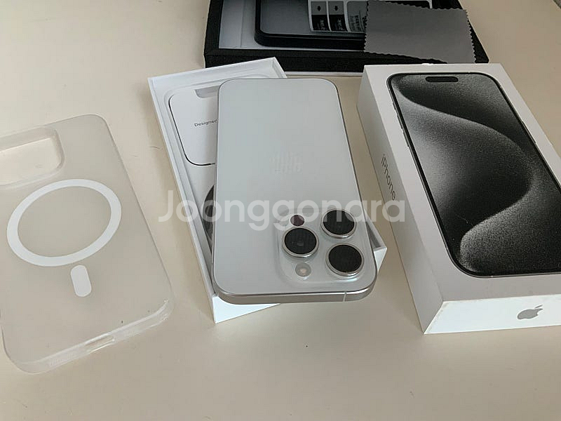 (풀박) 아이폰 15 프로, 256GB, 실버 팝니다--4