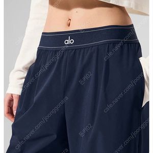 Alo Yoga 수트업 트라우저 XS 레귤러 네이비