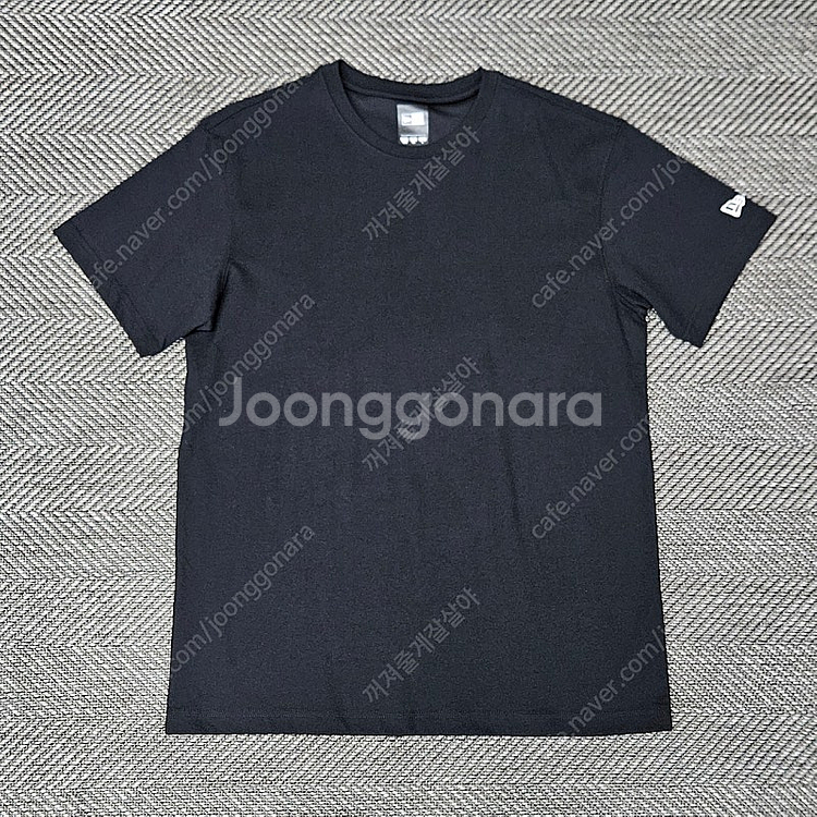 뉴에라 반팔 면티 남자100--0