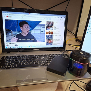 삼성 i3급 노트북(ssd 128gb, memory8gb)+24인치, 32인치 모니터