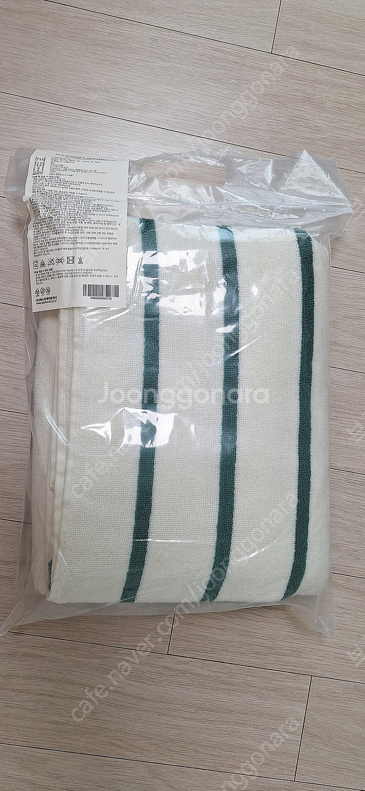 스벅 트렌타월 스트라이프 택포 18000원--0