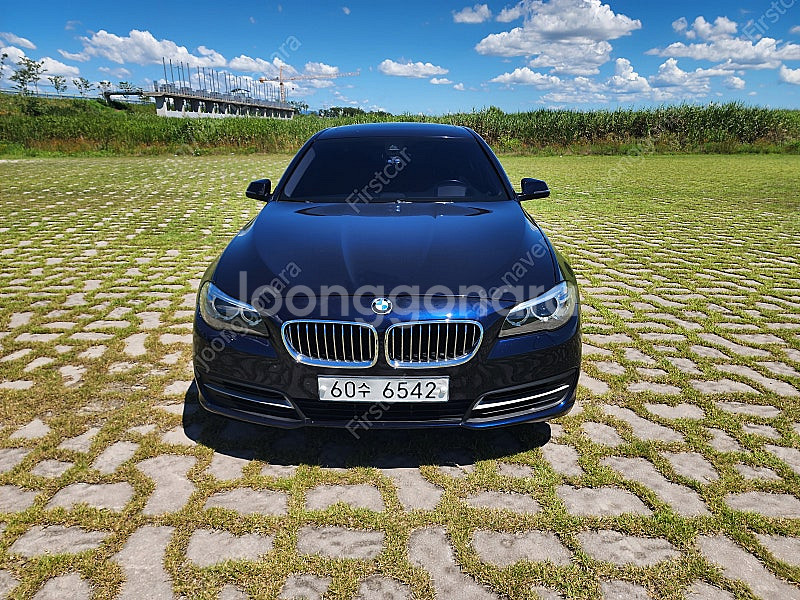 BMW F10 Lci 5시리즈 후기형 528i 14년식...--0