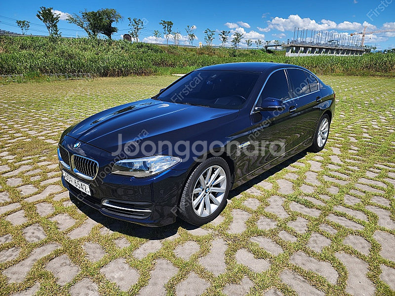 BMW F10 Lci 5시리즈 후기형 528i 14년식...--1