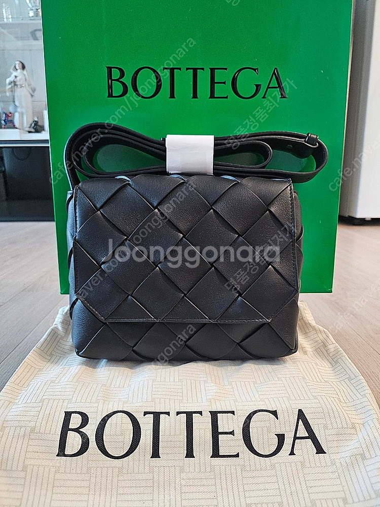 (새상품) 보테가베네타 디아고백 남여공용 블랙 크로스가...--2