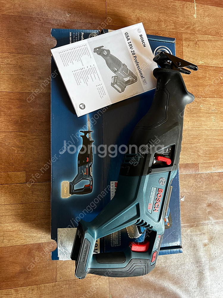 보쉬 컷쏘18v + 컷쏘날--0