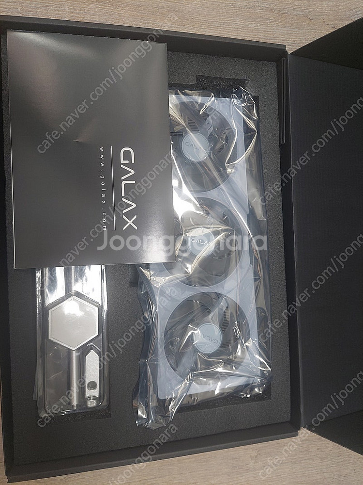 갤럭시 Galax 5070ti White oc 16gb--5