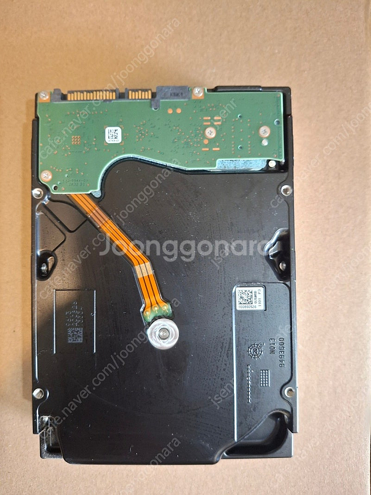 Seagate EXOS X18  16TB HDD--1
