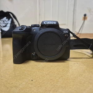 캐논 EOS R10 팝니다.