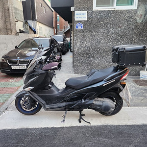 버그만400 22년식 차량과 대차 원합니다.