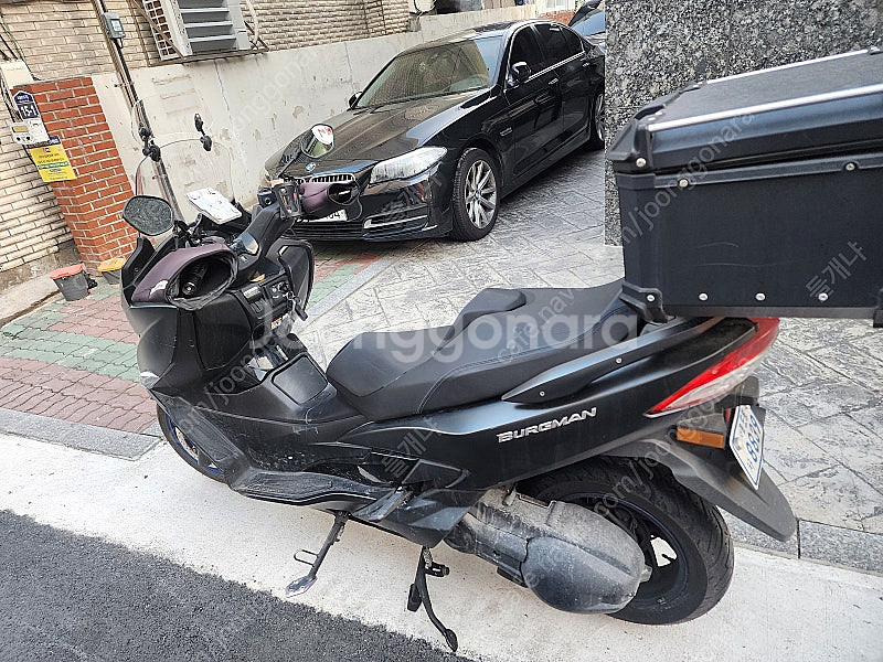 버그만400 22년식 차량과 대차 원합니다.--4