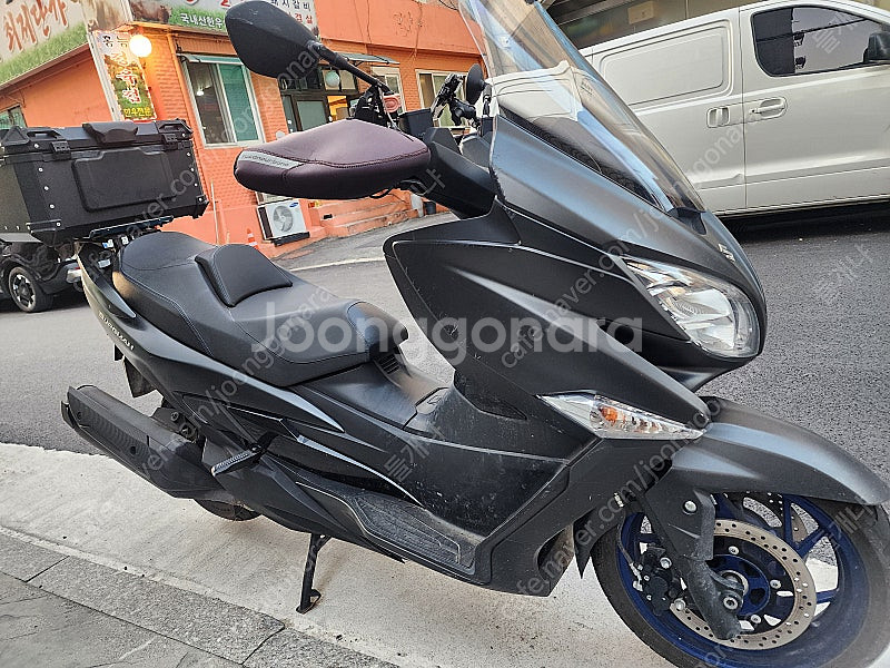 버그만400 22년식 차량과 대차 원합니다.--6