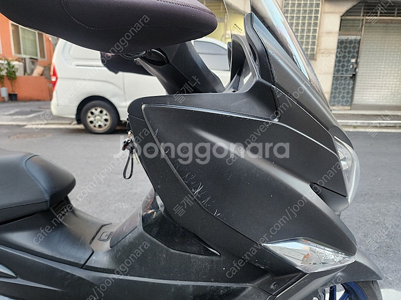 버그만400 22년식 차량과 대차 원합니다.--7