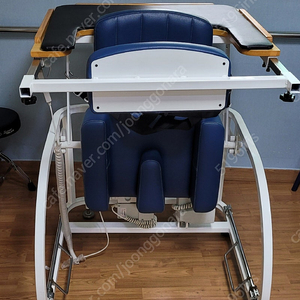 영일엠 기립기 기립훈련기 스텐딩테이블 기립재활운동기