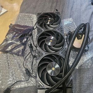 발키리 a360 블랙 3열 수랭쿨러팝니다
