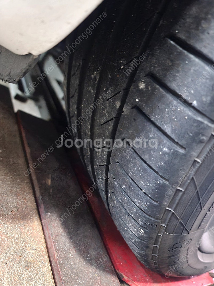 255 40 19 아우디 17인치 순정 휠타이어 팝니다...--1