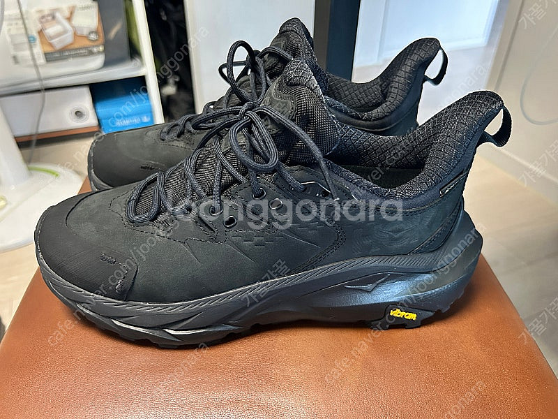 호카 카하2 로우 GTX 남(250) 판매합니다--2
