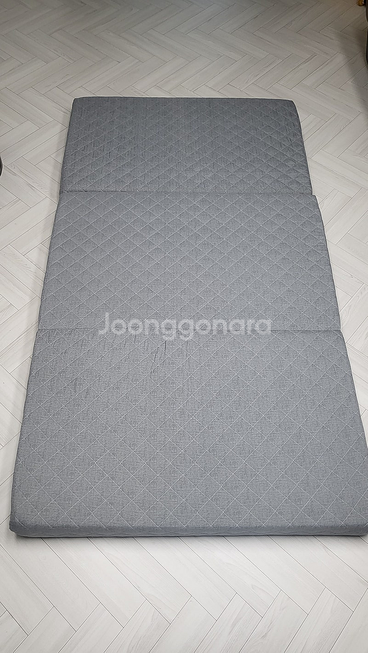 잠스쿨 3단 접이식 바닥 슈퍼싱글매트리스 12Cm 새것...--1