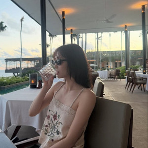 자라 ZW COLLECTION 자수 탑 츄 휴양지룩 린넨나시